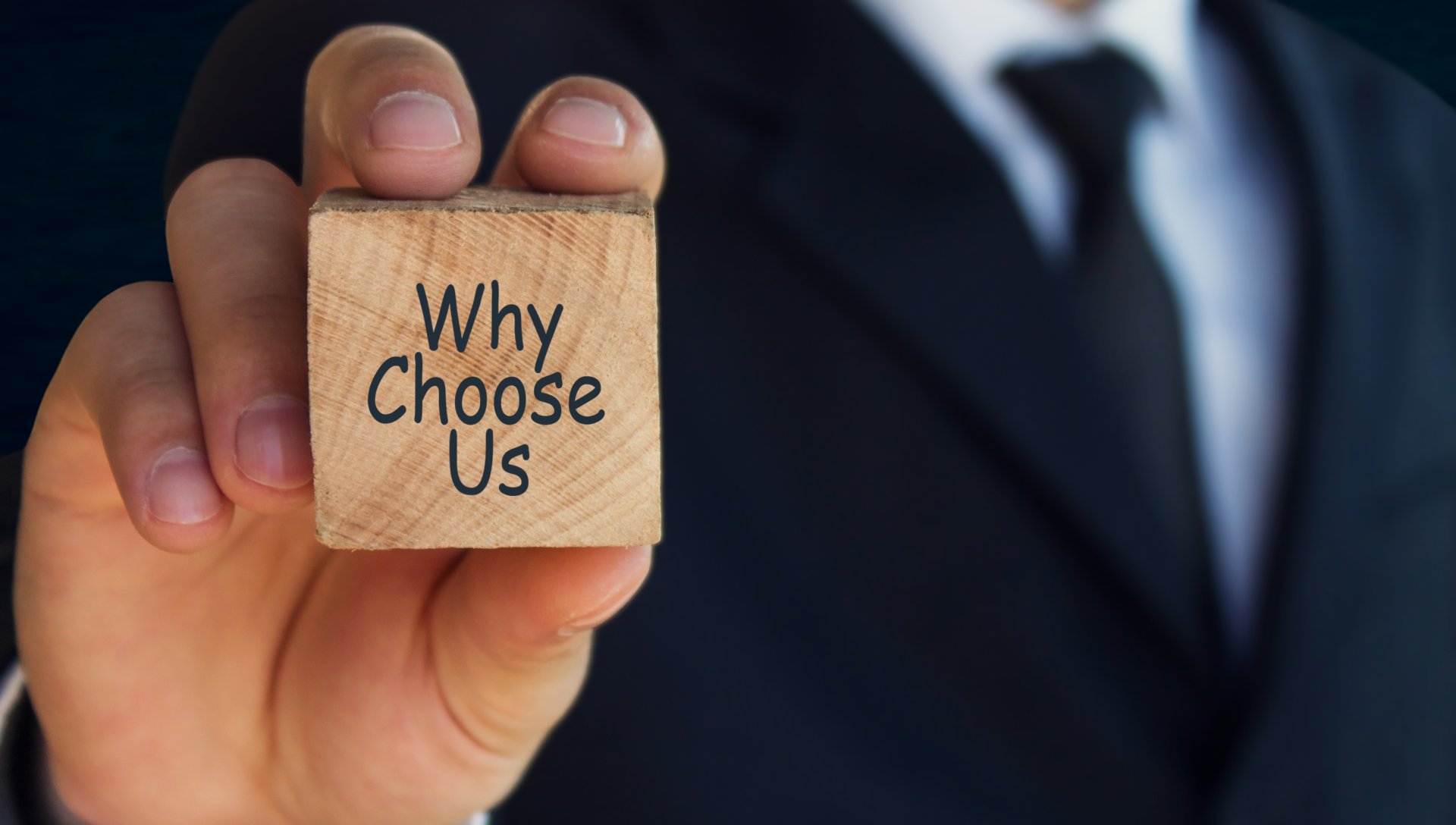 Tim EXTRA PRINT menunjukkan hasil cetak berkualitas