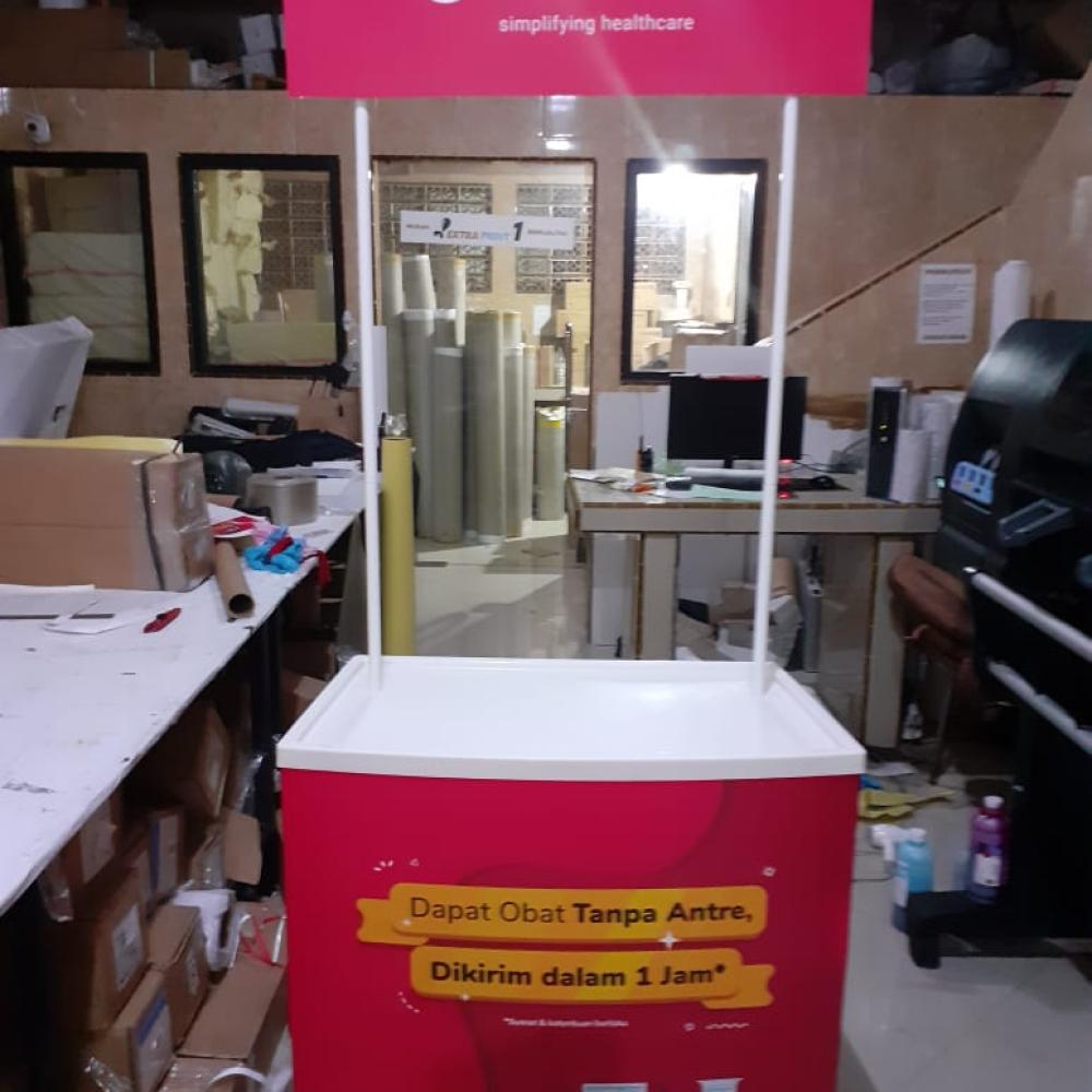 Paket Event Desk ( Cetakan, PVC, Rangka, Tas) + Laminating Glossy